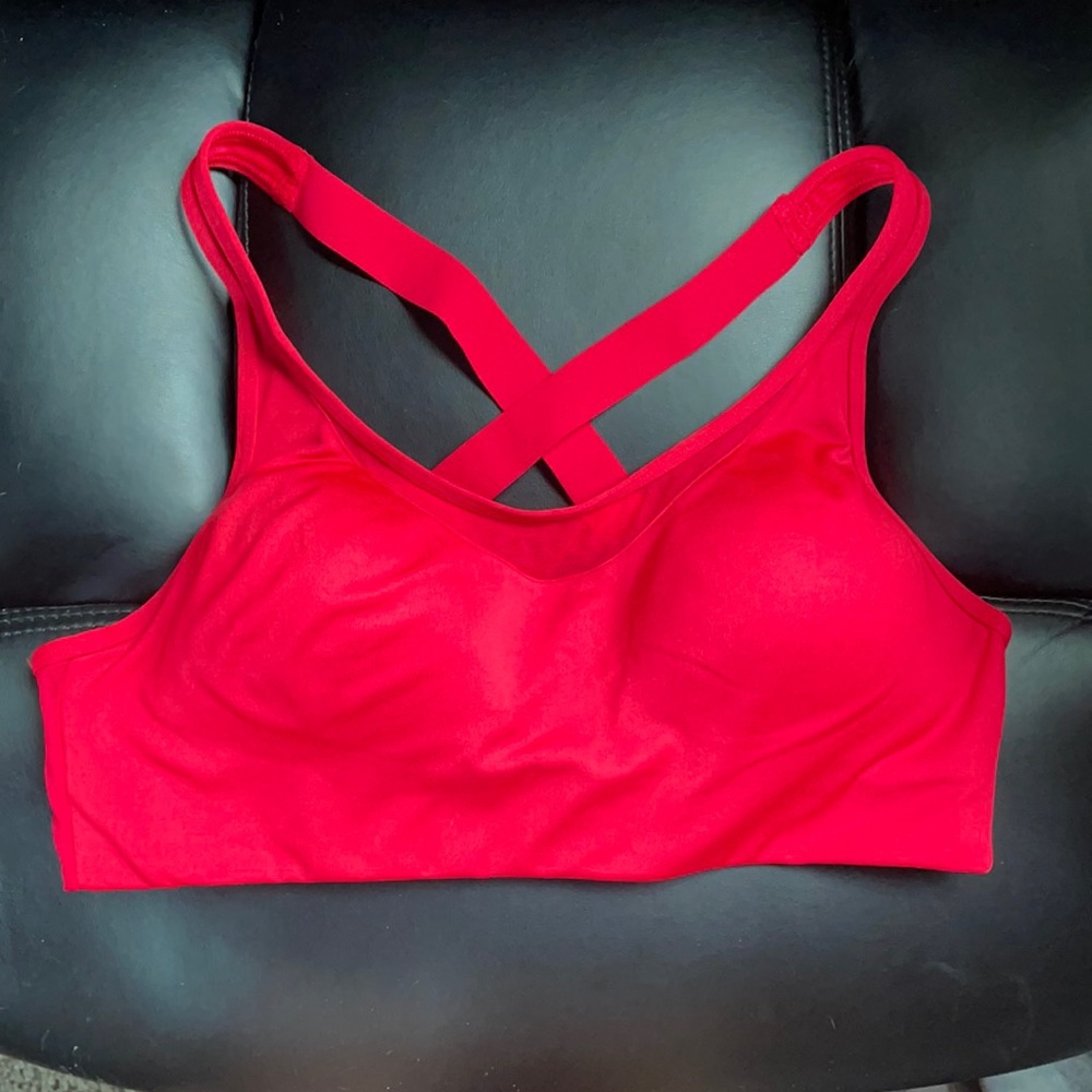 PINK Victoria’s Secret Sports Bra